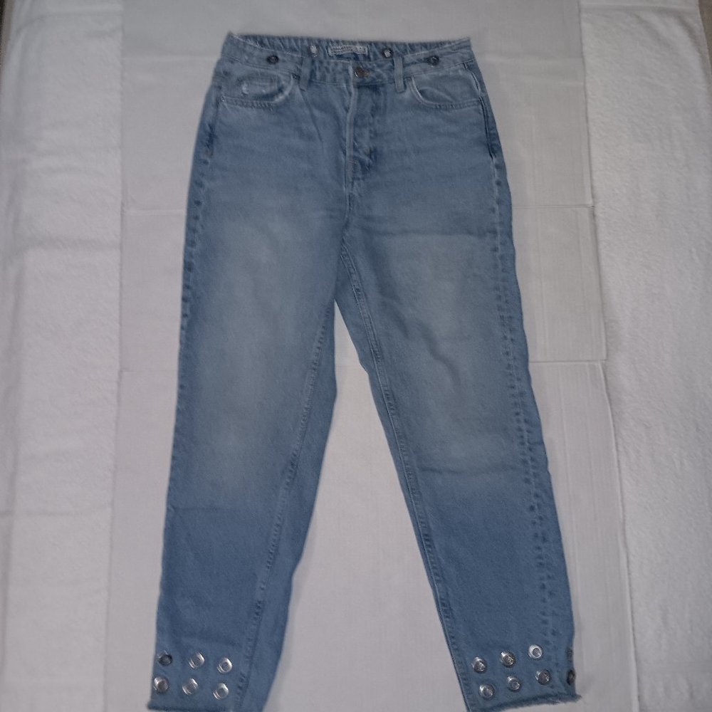 ZARA WOMEN'S FRAYED HEM DENIM JEANS
